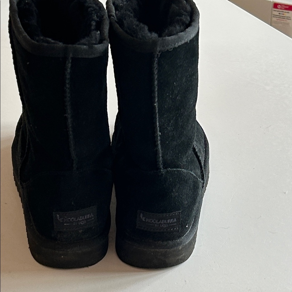 Koolaburra by Ugg, Black Suede Boots with Faux Fur Lining, W Size 8 - Picture 5 of 6